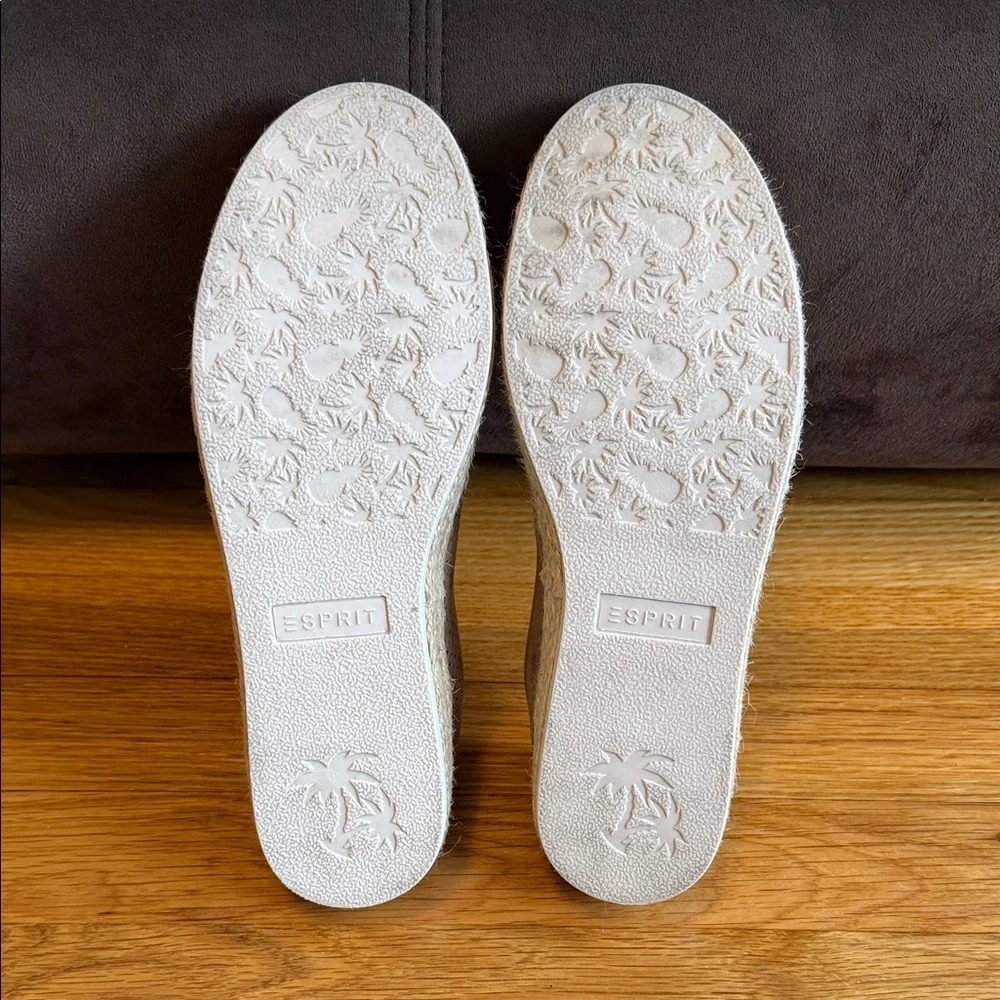 Esprit Nadine Perforated Espadrille Slip-On Flats Taupe Women's Size 8.5 EUC